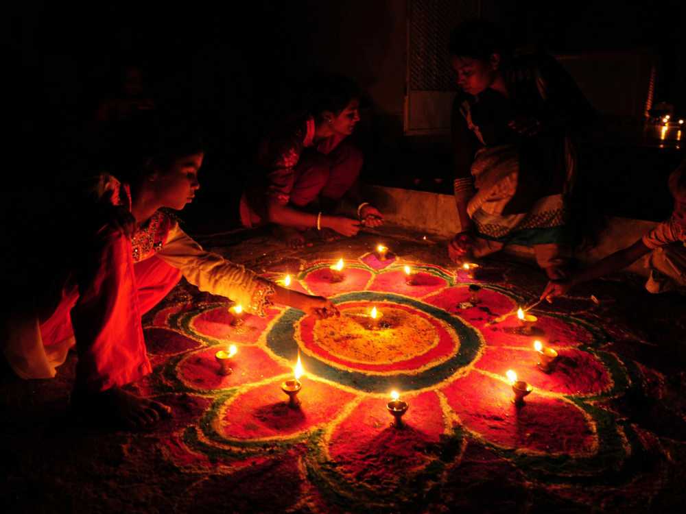 Celebriamo Perché Diwali?